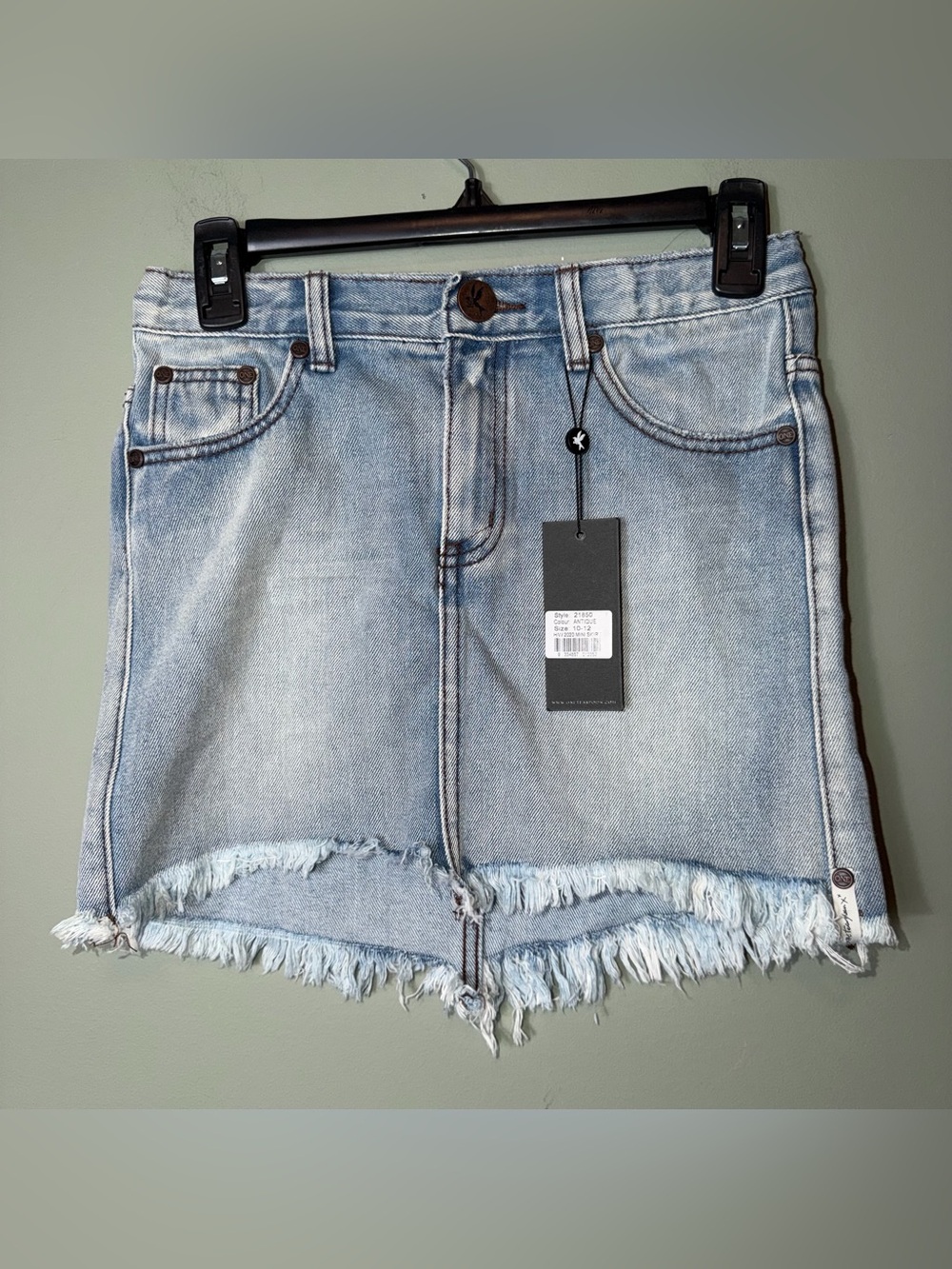 One Teaspoon Girls Light Blue Frayed Denim Mini Skirt NWT Size 10/12